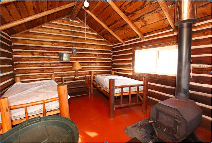 Flying U Ranch Hotel Seventy Mile House Exterior photo
